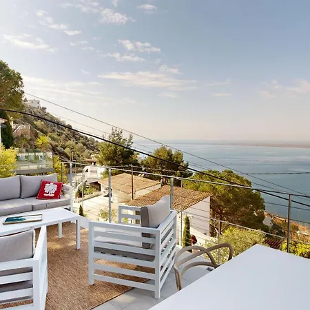 Villa Maison Face A La Au-dessus De La Baie De *